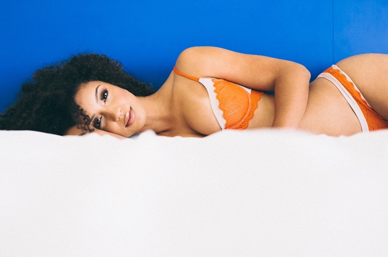 thedopeapproach:  Christina Santini | Van Styles  | Instagram.com/thedopeapproach