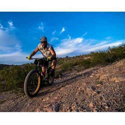 drunkcyclist: @azcutter giving it some stick at #shorttrackpapago last night