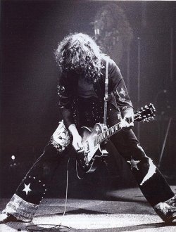 redskytribe:  Classic Jimmy Page