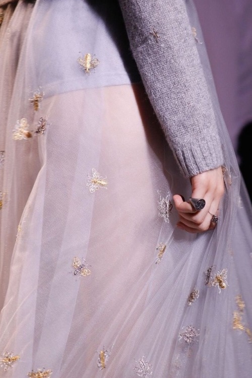 miss-mandy-m: Dior SS17 + Bees