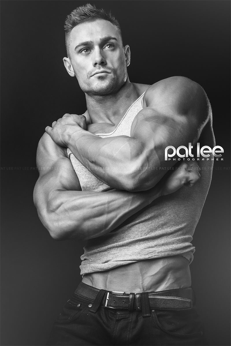jivvii:  Kurt Dell by Pat Lee