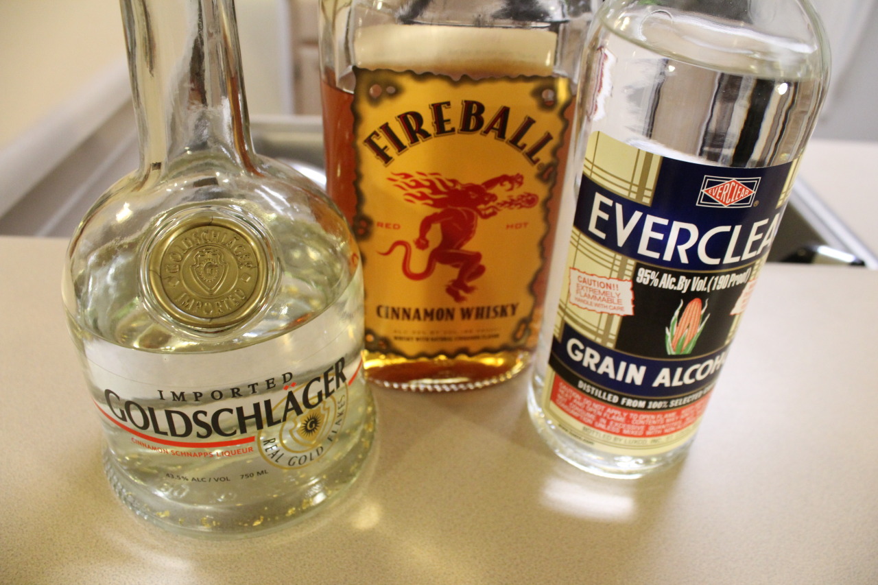 amc1995:  thedrunkenmoogle:  Smaug’s Breath (The Hobbit shot) Ingredients:1 part