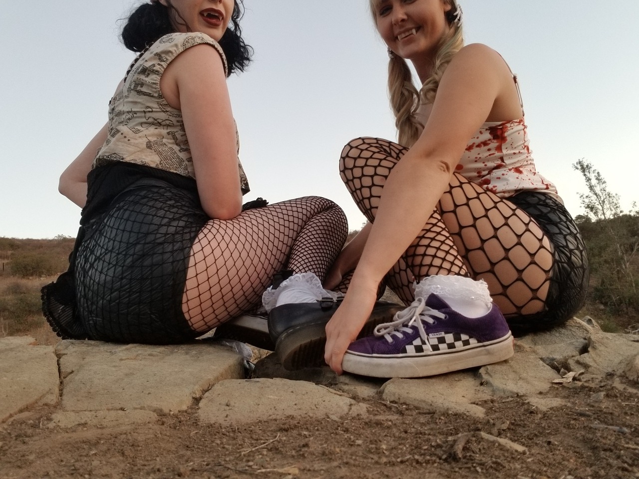 missstuffie:  Baby vamps❤🖤 with @allieballiebe 
