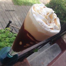 tipsybartender:  ▃▃▃▃▃▃▃▃▃▃▃▃▃▃▃▃▃▃▃▃▃▃▃▃   S'MORES  Chocolate syrup  Godiva Chocolate Liqueur  Baileys  Tennessee Honey Whiskey  Coat the glass with Chocolate Syrup  Shake all ingredients with Ice Topped