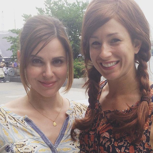 eyesofwitt: Cara Buono is currently filming on another set with Heidi, Root’s kick-ass