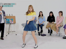 unayeon:  sexy dance of momo at weekly idol ft. hani fangirl 