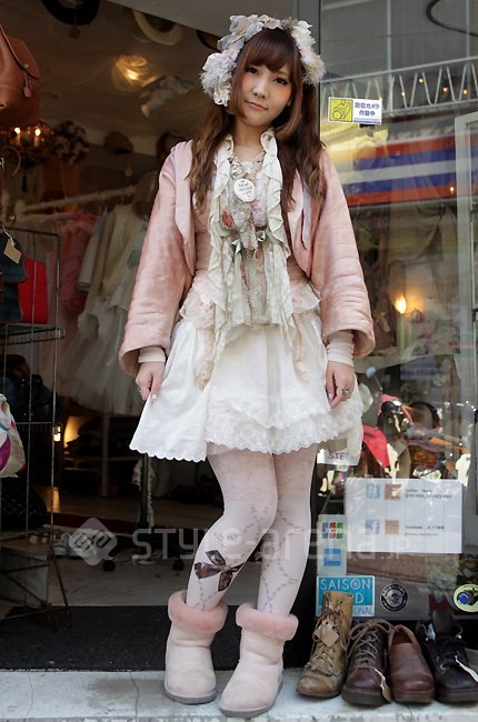 lovelycultparty:  Mai wearing MENO and thrifted items @ Style Arena   