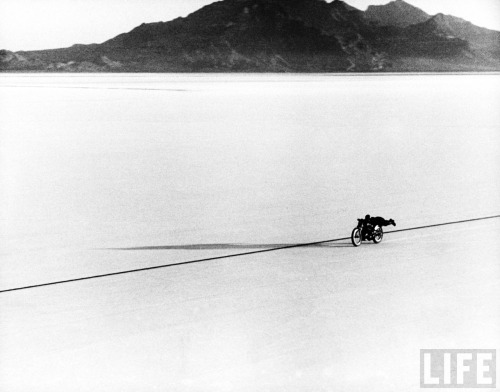 Roland &ldquo;Rollie&rdquo; Free/Vincent HRD V-Twin/Bonneville Salt Flats 1948 World Speed Record (u