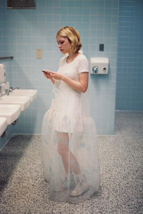 ultr4-viol3nce: Tavi Gevinson by Petra Collins