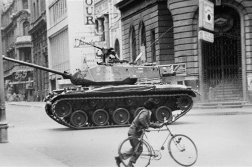 biclasandlove: A 40 años del 11-S en Chile.Forty years ago, Santiago de Chile. 
