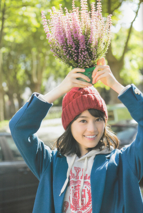 voz48reloaded:  Ikuta Erika 1st Photobook 「Tenchou」