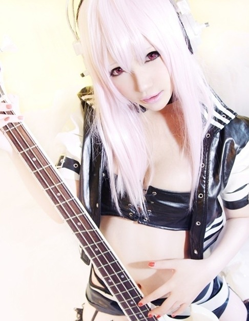 cosplayeverywhere:  Nitro Super Sonic (ニトロスーパーソニック) ~ Super Sonico (すーぱーそに子)