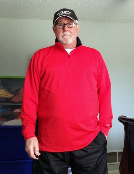 luvgraymen:  jonulrich:  This Dad’s got a hot ass! You’ll find him in Spring Hill, Kansas.  Gorgeous Daddy