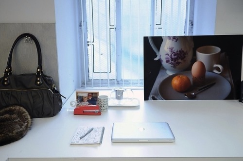 {Giving you some working inspiration for today’s Monday Mix - inspiring workspaces for creative type