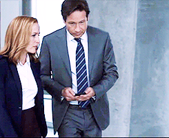dinoscully: the x files season ten bloopers