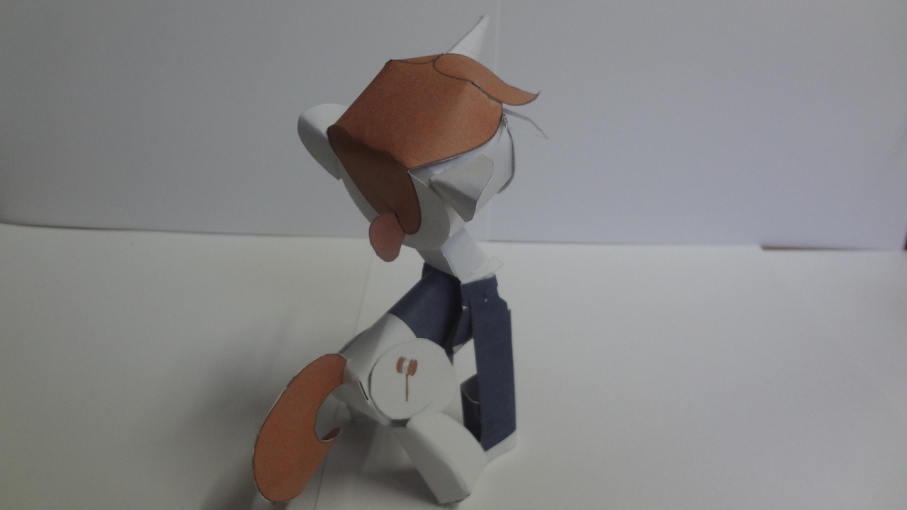 fallingstarbp: This is my next papercraft project for @shinonsfw universe, my work