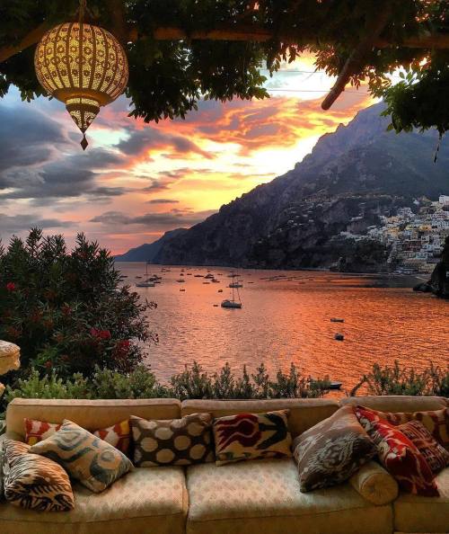 kcyang688: lifeanddecor Atardecor en Villa Treville. Positano. @dectorwithoutborders