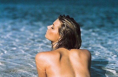 http://castawaylabel.tumblr.com/post/118191866918
