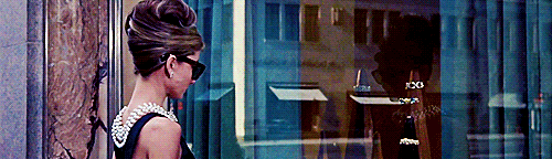  Although not visible on camera, hundreds of onlookers watched Audrey Hepburn&rsquo;s