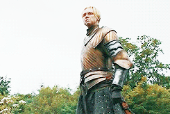 unclewhisky:  ithelpstodream:  Game of Thrones Brienne of Tarth  Oh my stars, just look at that beautiful pflug guard in the bottom left gif. The solid grip, the angle of the shoulders, my god it’s GORGEOUS! This is how swordfighting SHOULD LOOK IN