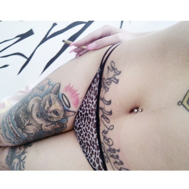 pinkzilla:  Home is where you can smoke in bed 🌑🍁🚬