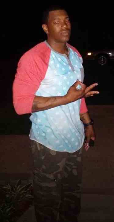 hoodfreak:  U like big dudes?