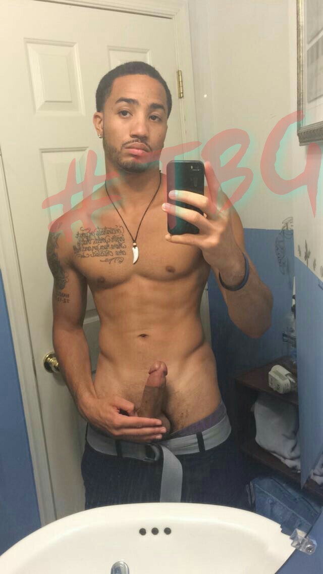 sexyboysnbigdicks:  Sexy  Please follow:1 http://nudeselfshots-blackmen.tumblr.com/2