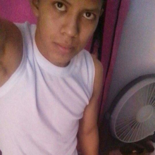 alfredoquiereleche:  Alberto jarocho  caliente  mayate 