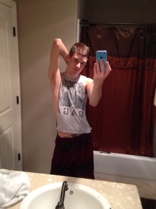 zaydenboi2012:  Who would hit this??? 