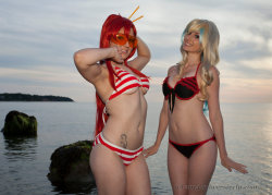 Hot Cosplay Chicks