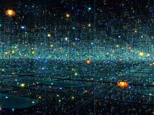 Yayoi Kusama, Infinity Mirrored Room, Garage MCA, Moscow