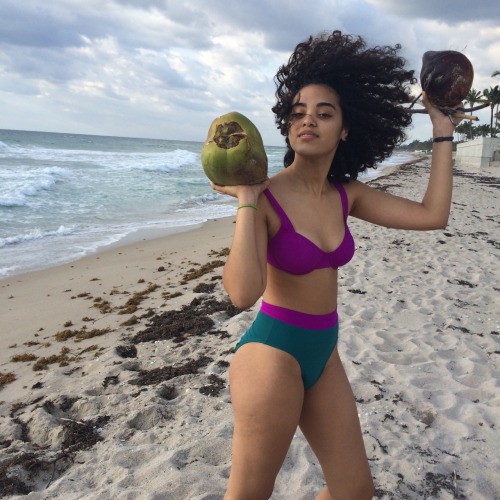 yazmineok:  Off guard trying to embrace the breeze sat morning
