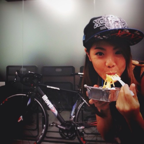 eztoride: cinellibikes: ฝนห้ามตกนะ !! load carb หนักมากกกกก #กินดิกิน #cinelligirl #cinelli #tkdk か