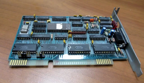 cf-12: АрВид (1990–1997) A VCR connected to a PC with this ISA board via a composite cable is 