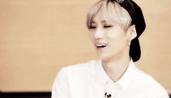 pinkhot:  trouble maker on a song for you ♪ 
