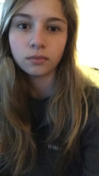 vanmorison: got a couple requests to see my face. no makeup (as usual)