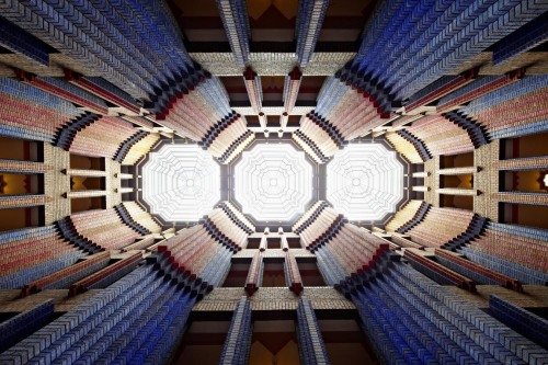 Technisches Verwaltungsgebäude der Hoechst AG, Frankfurt, view of the hall ceiling, project by Peter