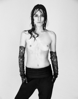 Free-Celebrity-Porn:  Keira Knightley Full Frontal Topless In Interview Magazine!