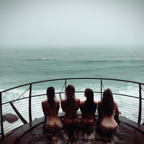 soakingspirit: katja888 100Mermaids waiting for the big Storm ,it is coming 🙈#hotsprings #ocean #mermaid #water #rain #storm #esalen #california 