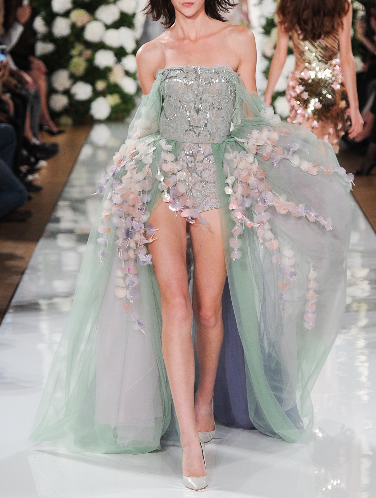 belleamira:  Florals Valentin Yudashkin Spring 2015 Ready-to-Wear 