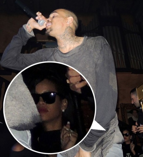 Happy Thanksgiving everyone!#TBT - Chris Brown and Rihanna celebrating Thanksgiving in Berlin at a c