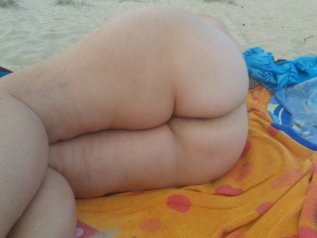 bigarseluver:  bigarseluver:  Wifey. Love people to see her, enjoy her &amp;