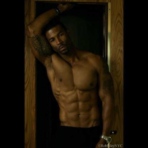 hottestmenontheplanet:  Always a spot for bae on my blog