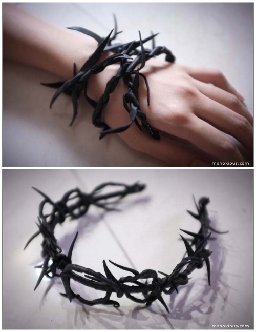 truebluemeandyou:DIY Ann Demeulemeester Epine Thorn Bracelet Updated Link 2019The look of sharp twis