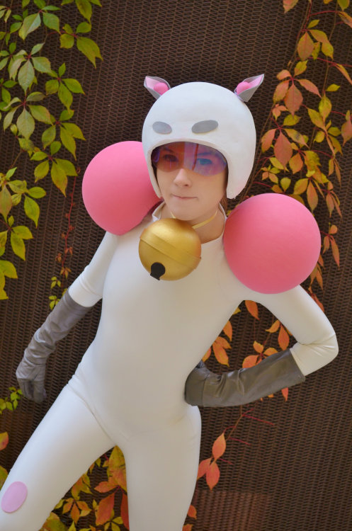 Couple more shots of my Bee and Puppycat cosplay! The costume is hand-made, except half of the glove