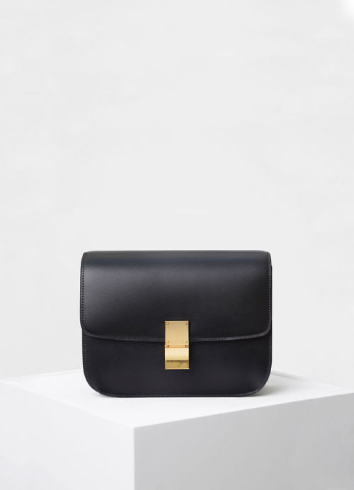 Céline classic box bag in medium black calfskin. All mine :D