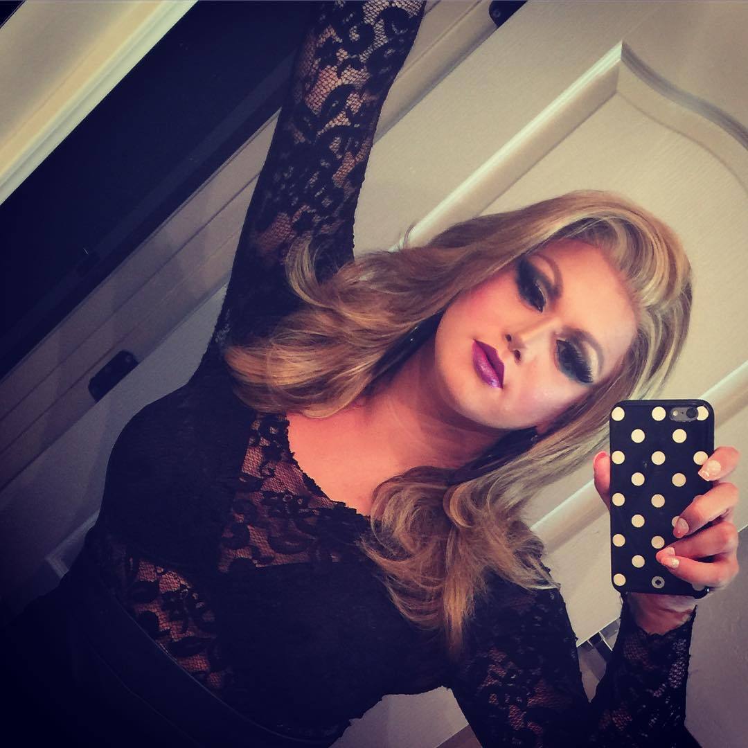ourchuckie:  boy-to-girl-transformation:  Drag Queen Diva  A Transfun selfie extra!😜