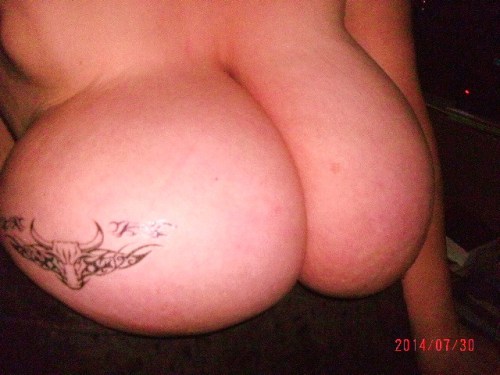 mylonelybreasts:  gggman69:  mylonelybreasts:  new tat  can envy  ~YEAH, I LIKE REDD’S APPLE ALE~ —mlb