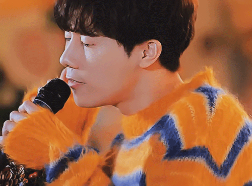 Kim Sung Kyu In (When It Snows) Live Clip