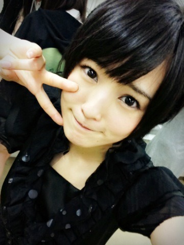 girls48:  cute cute cute~